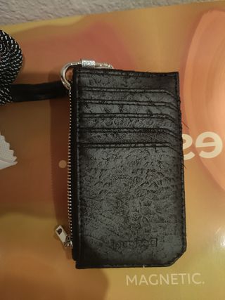 Bolsita y tarjetero Desigual dorado NUEVO