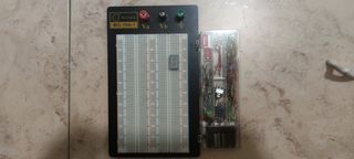 Protoboard y componentes