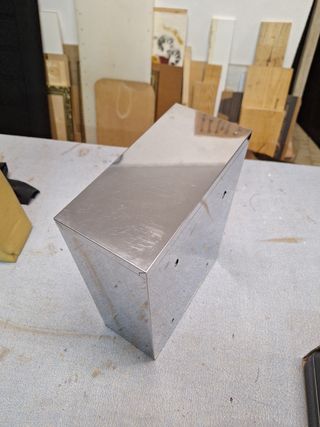 Botiquín Metálico y Cristal