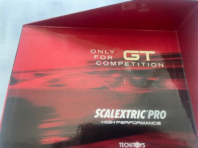 Scalextric Audi R8 PRO Glasswork 5057