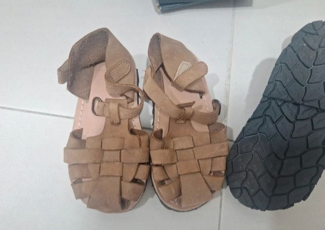 Cangrejeras de piel Zara