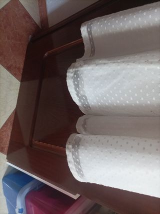 Vestido de comunión blanco con flores 