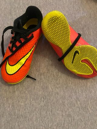 Botas de futbol niño