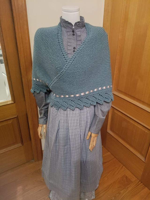 Eskuz egindako tokilla/ Toquilla hecha a mano