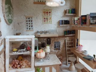 Caja Miniatura Cafetería/Librería con Luz