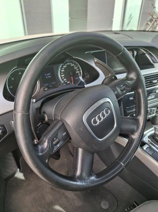Volante Audi A4 B8 con levas