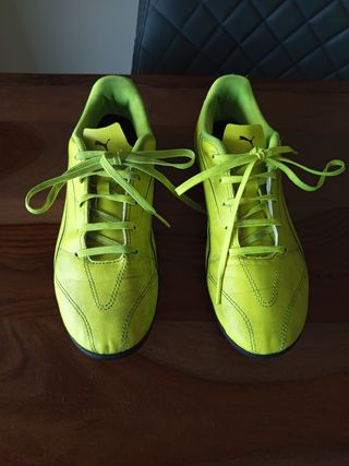 Zapatillas Puma multitacos/turf Talla 38.5