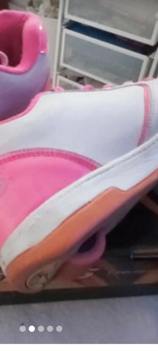 Zapatillas Heelys con ruedas talla 39