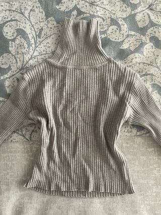 Jersey cuello alto gris