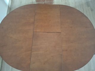 Preciosas 2 sillas de comedor de cuero y metal