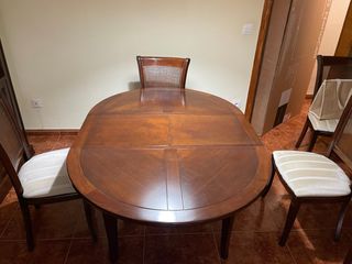 Mesa de comedor Muebles Toscano Cerezo Macizo