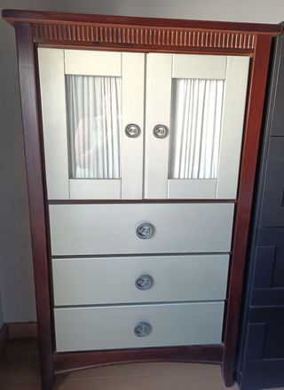 Conjunto sinfonier y mesitas de noche madera