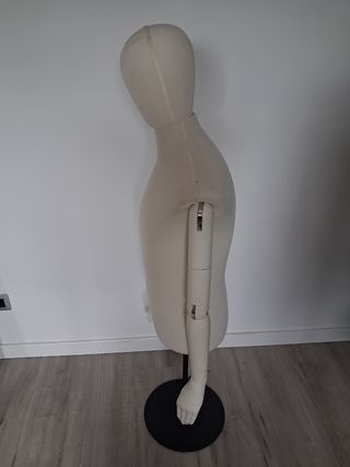 Maniquí de Hombre Beige