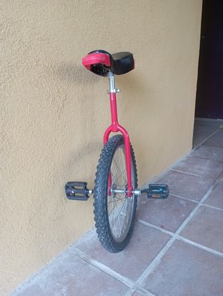 Monociclo Rojo