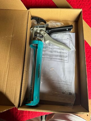 Pistola Calafateo Amazon Basics Resistente