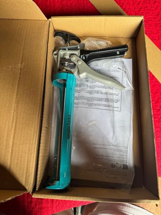 Pistola Calafateo Amazon Basics Resistente