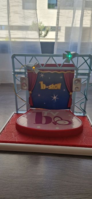 Escenario Barriguitas con focos