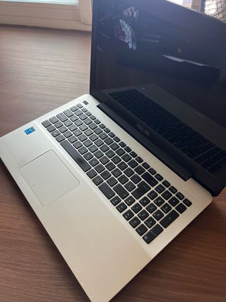 Portátil Asus F555L i7 NVIDIA Plata