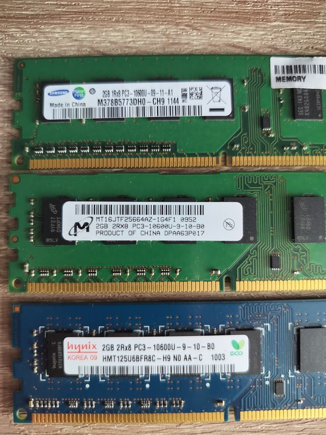 3x Memorias RAM DDR3 2GB 1333MHz