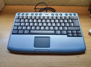 Teclado Intel Azul con Touchpad