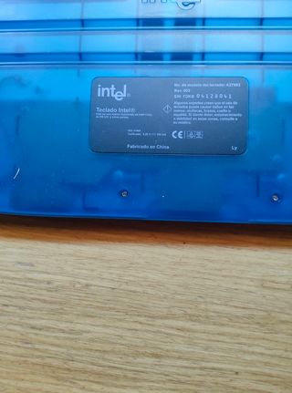 Teclado Intel Azul con Touchpad