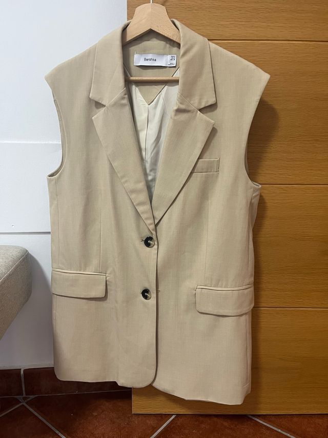 Chaleco Bershka Beige