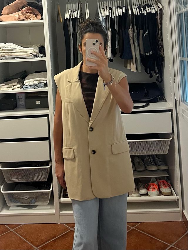 Chaleco Bershka Beige