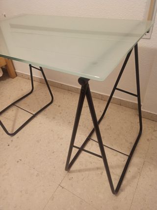 Mesa escritorio cristal y metal negro