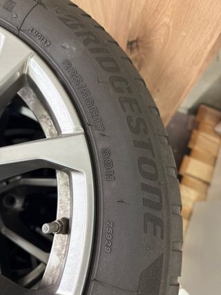 Llantas BMW 17 con neumáticos Bridgestone