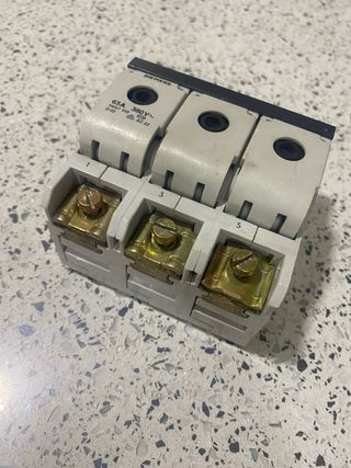 Seccionador Siemens Tripolar 63A