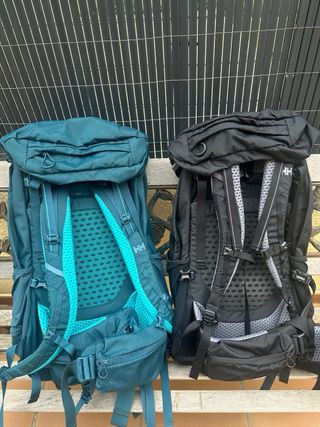 Mochila Helly Hansen 65L azul turquesa y negra
