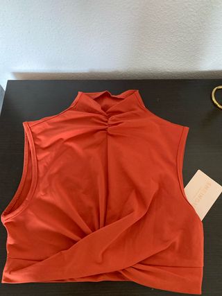 Top naranja SHEIN talla XS