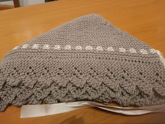 Eskuz egindako tokilla/ Toquilla hecha a mano