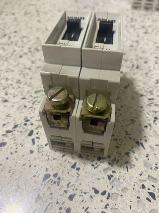 Interruptores automáticos Siemens 10A (2 uds.)