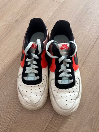 Zapatillas Nike Air Force 1 Rojas y Blancas