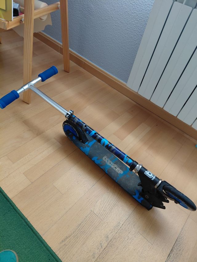 Patinete plegable azul