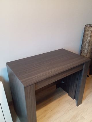 Mesa extensible comedor gris oscuro madera