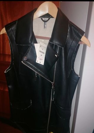 Chaleco imitación cuero negro talla M