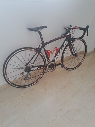 Bicicleta de Carretera Fuji Gran Fondo