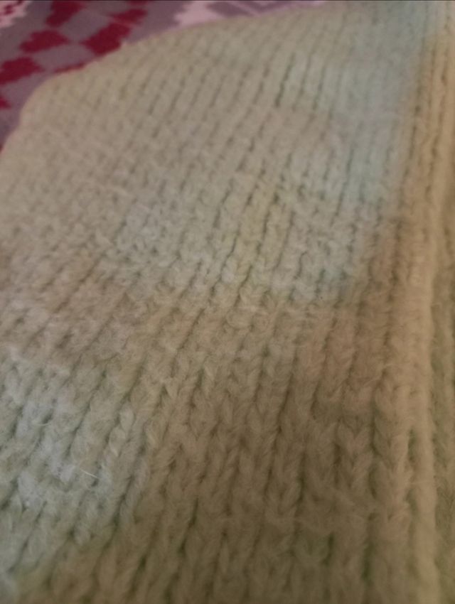 Jersey Bershka verde talla M