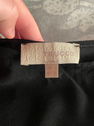 Blusa manga larga negra