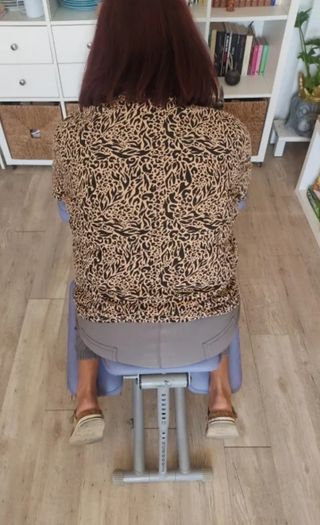 Vendo silla terapéutica plegable en buen estado.