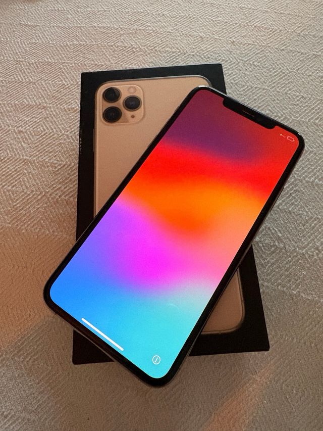 iPhone 11 Pro Max in oro