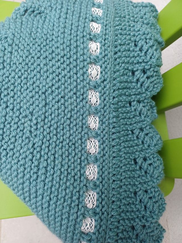 Eskuz egindako tokilla/ Toquilla hecha a mano