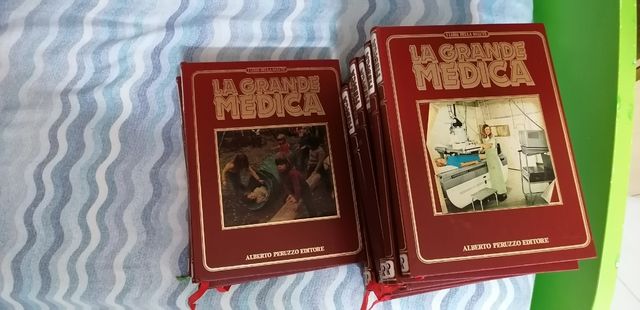 Enciclopedia La grande medica 1984