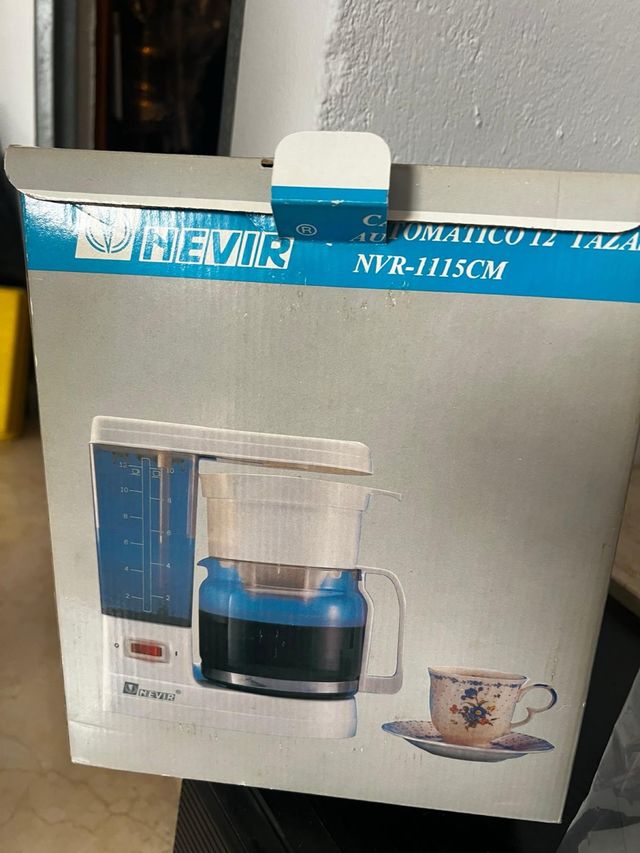 Cafetera Nevir Automática 12 Tazas