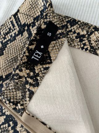 Minifalda efecto piel serpiente Talla S