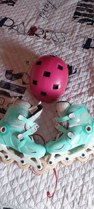 Patines en línea Talla 32-34 + Casco Rosa