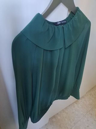 Blusa Zara Verde Talla M Cuello Bebé