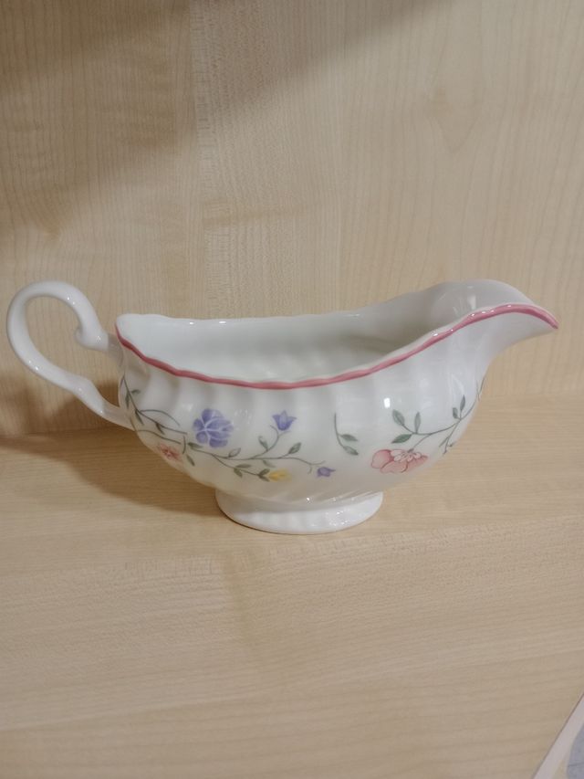 Salsera inglesa de porcelana